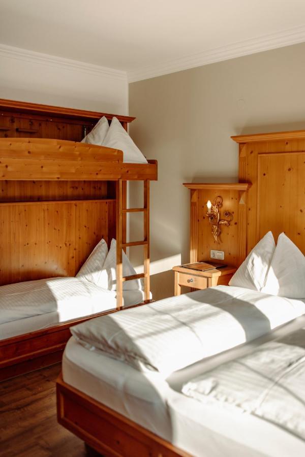 Doppelzimmer mit Balkon