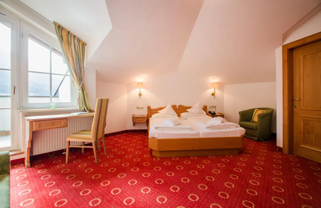 Hotel AlpenSchlössl-1
